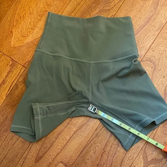 Lululemon Align High Rise Shorts - Picture 4 of 4